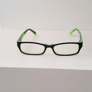 Nike kids eyeglasses, black and green, excelente used condition